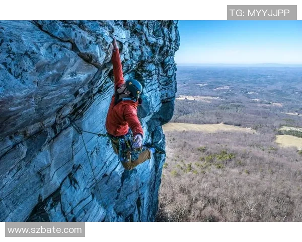 杭州攀岩队在极限运动联赛中的灵活性表现分析与点评