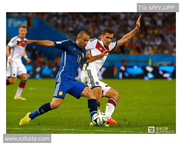 深入分析北京飞盘队独特防守策略与战术执行细节